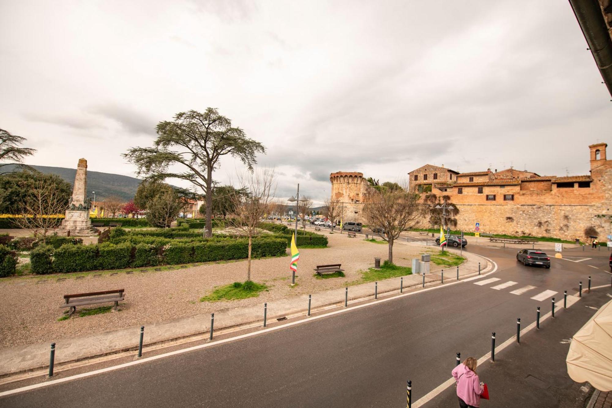 Bellavista Free Parking City Center San Gimignano Kültér fotó