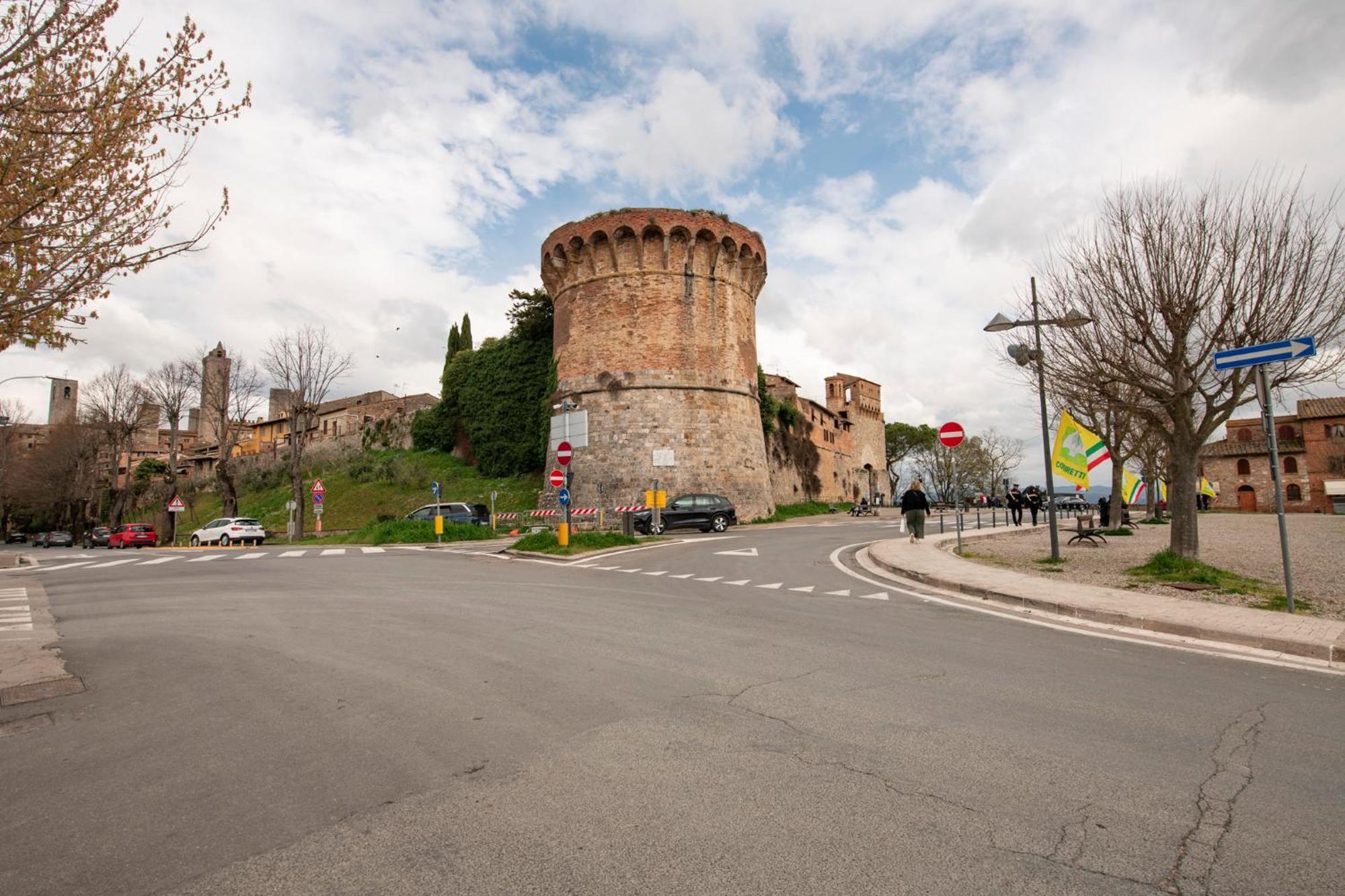 Bellavista Free Parking City Center San Gimignano Kültér fotó